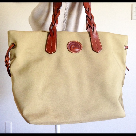 Dooney & Bourke Handbags - 🔥Final Price Drop🔥 Dooney & Bourke Large Shopper